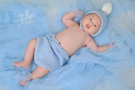 辽源宝宝几个月可以吃饭